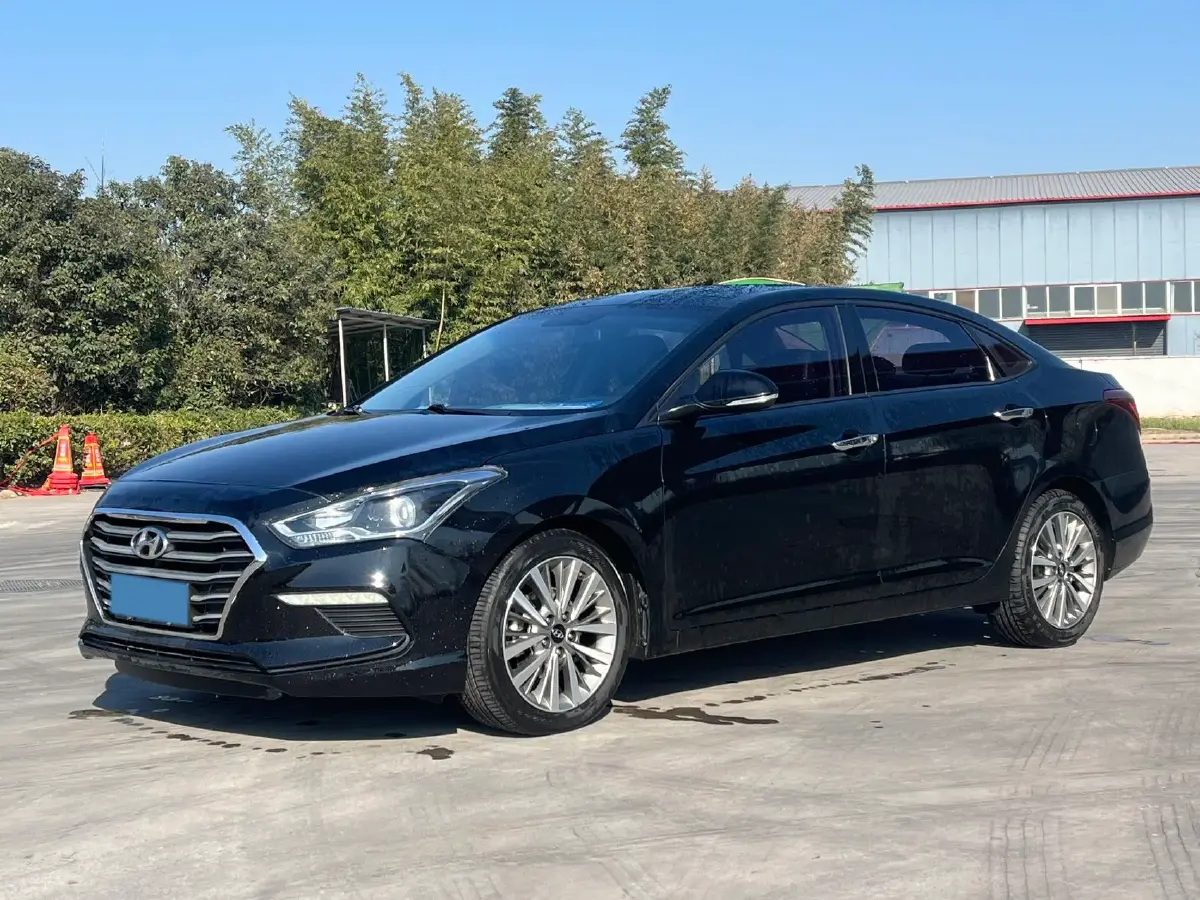 2017 Hyundai Mistra 1.8L 143HP L4 6AT