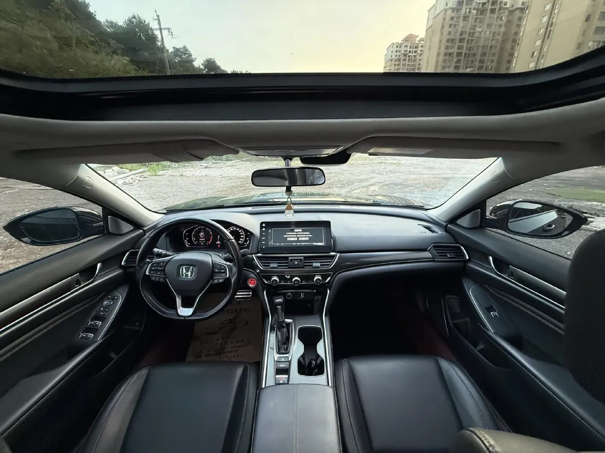 2022 Honda Accord 1.5T 194HP L4 CVT,autocango,china used car exporter,china ev exporter,chinese used car exporter,chinese used ev exporter