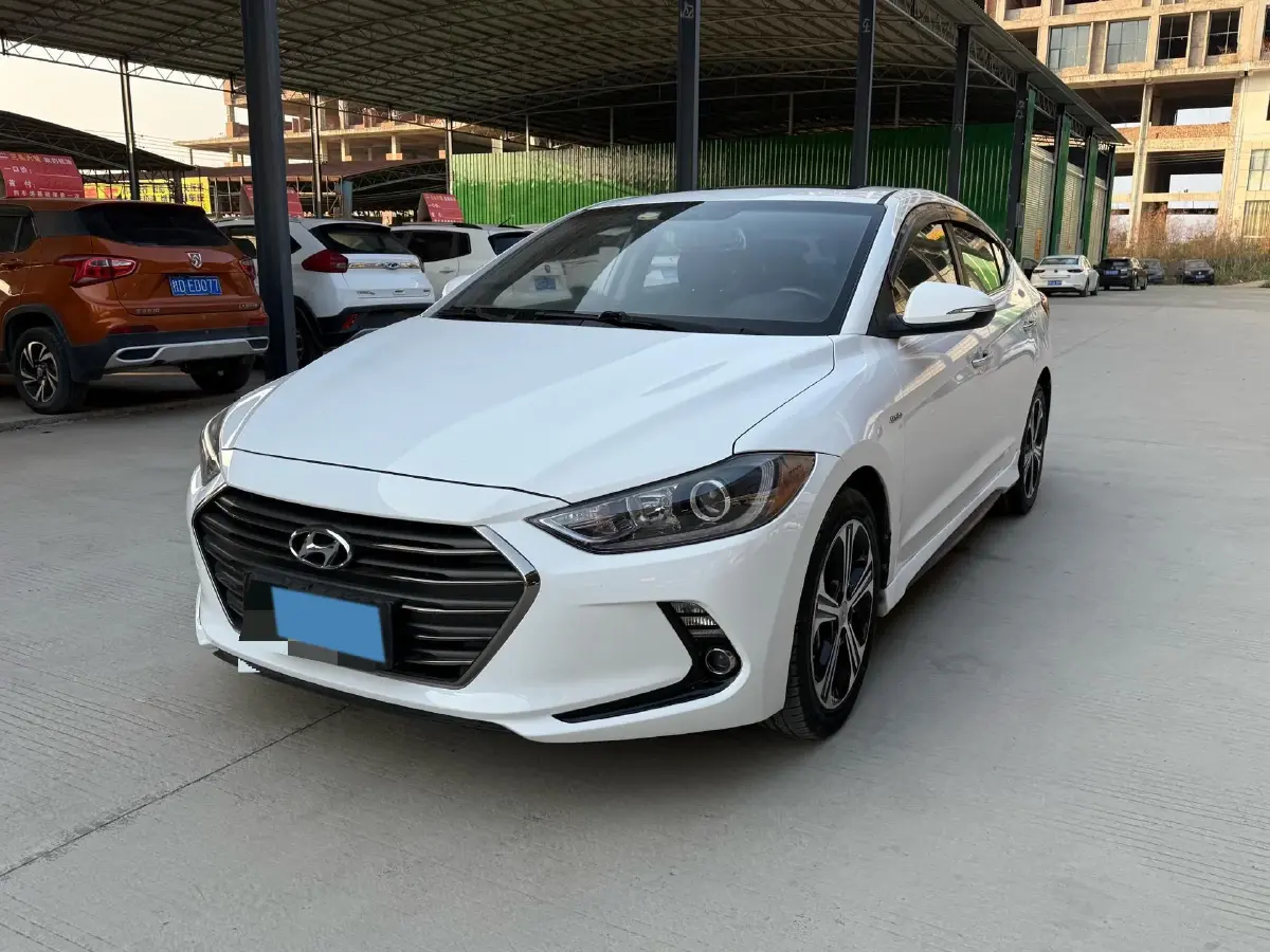 2019 Hyundai Elantra 1.4T 130HP L4 7DCT