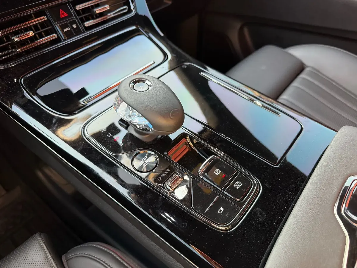 2024 GAC Trumpchi M8 2.0T 252HP L4 8AT,autocango,china used car exporter,china ev exporter,chinese used car exporter,chinese used ev exporter