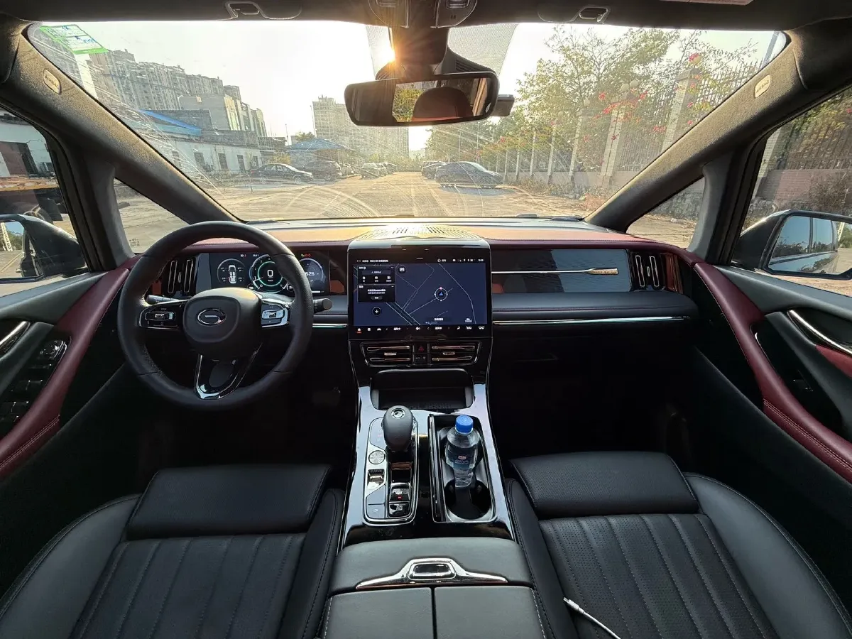 2024 GAC Trumpchi M8 2.0T 252HP L4 8AT,autocango,china used car exporter,china ev exporter,chinese used car exporter,chinese used ev exporter