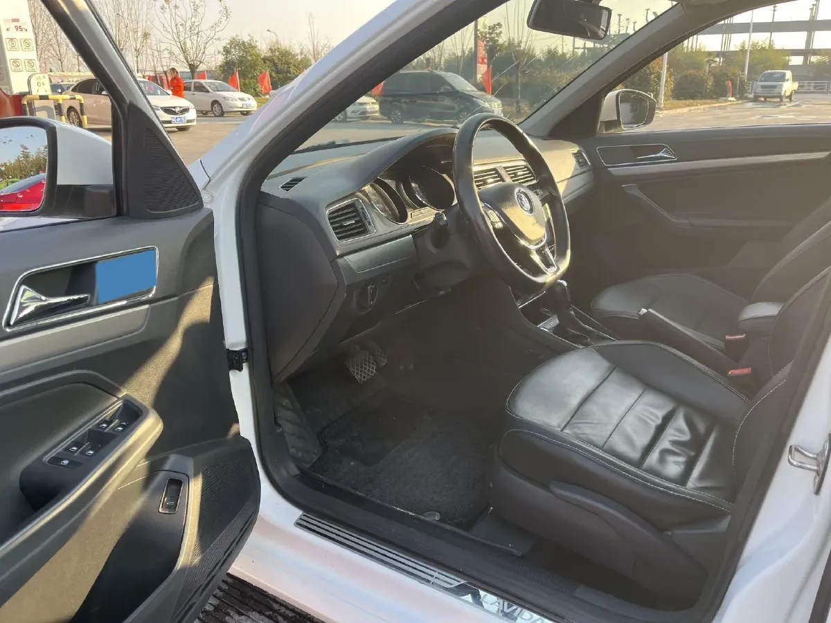 2017 Buick Excelle 1.5L 114HP L4 6AT,autocango,china used car exporter,china ev exporter,chinese used car exporter,chinese used ev exporter