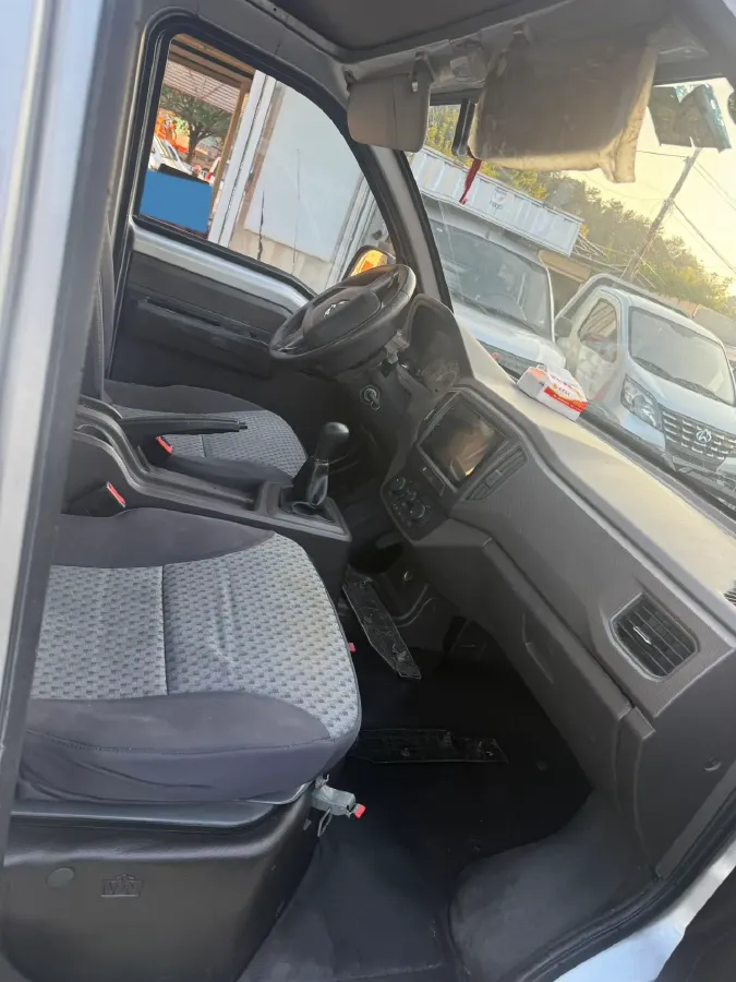 2021 WuLing RongGuang New Truck 1.8L 125HP L4 5MT,autocango,china used car exporter,china ev exporter,chinese used car exporter,chinese used ev exporter