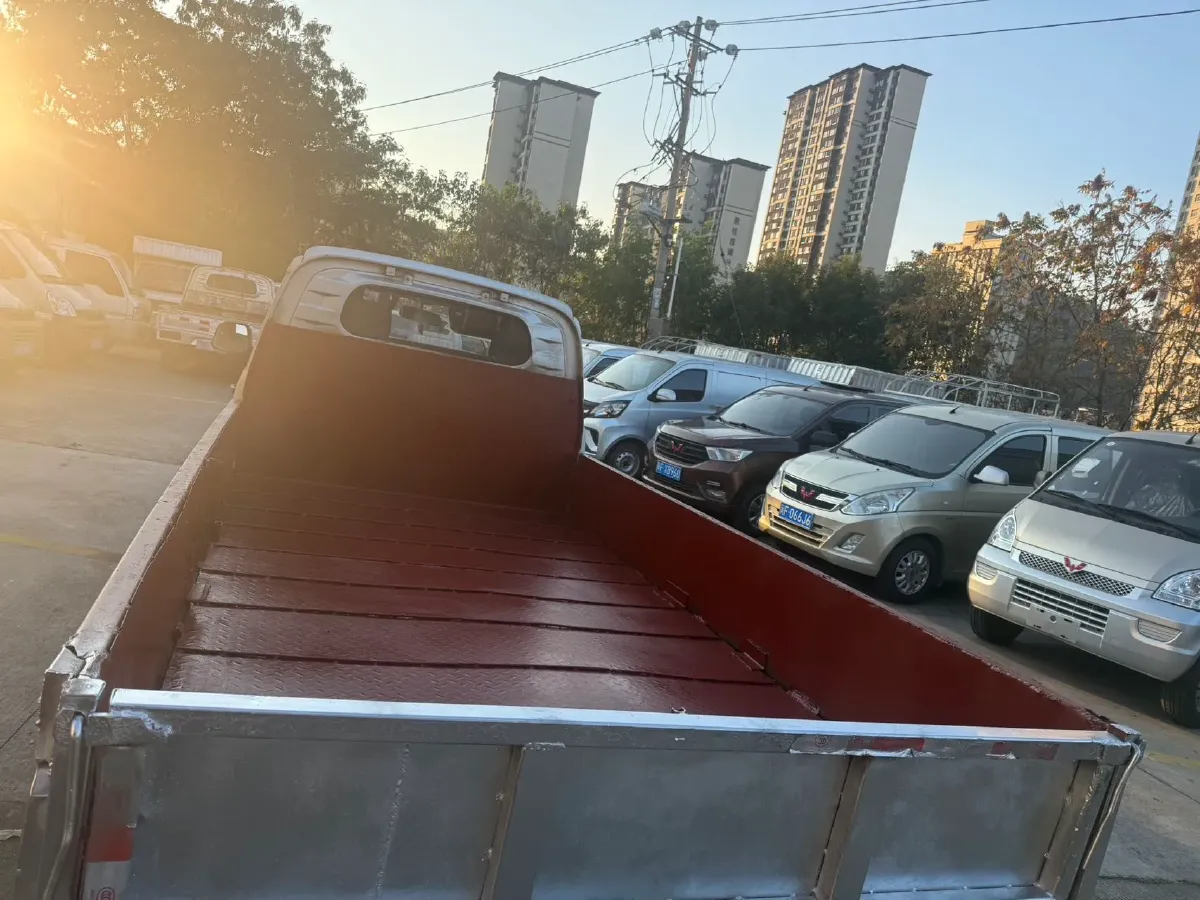 2021 WuLing RongGuang New Truck 1.8L 125HP L4 5MT,autocango,china used car exporter,china ev exporter,chinese used car exporter,chinese used ev exporter