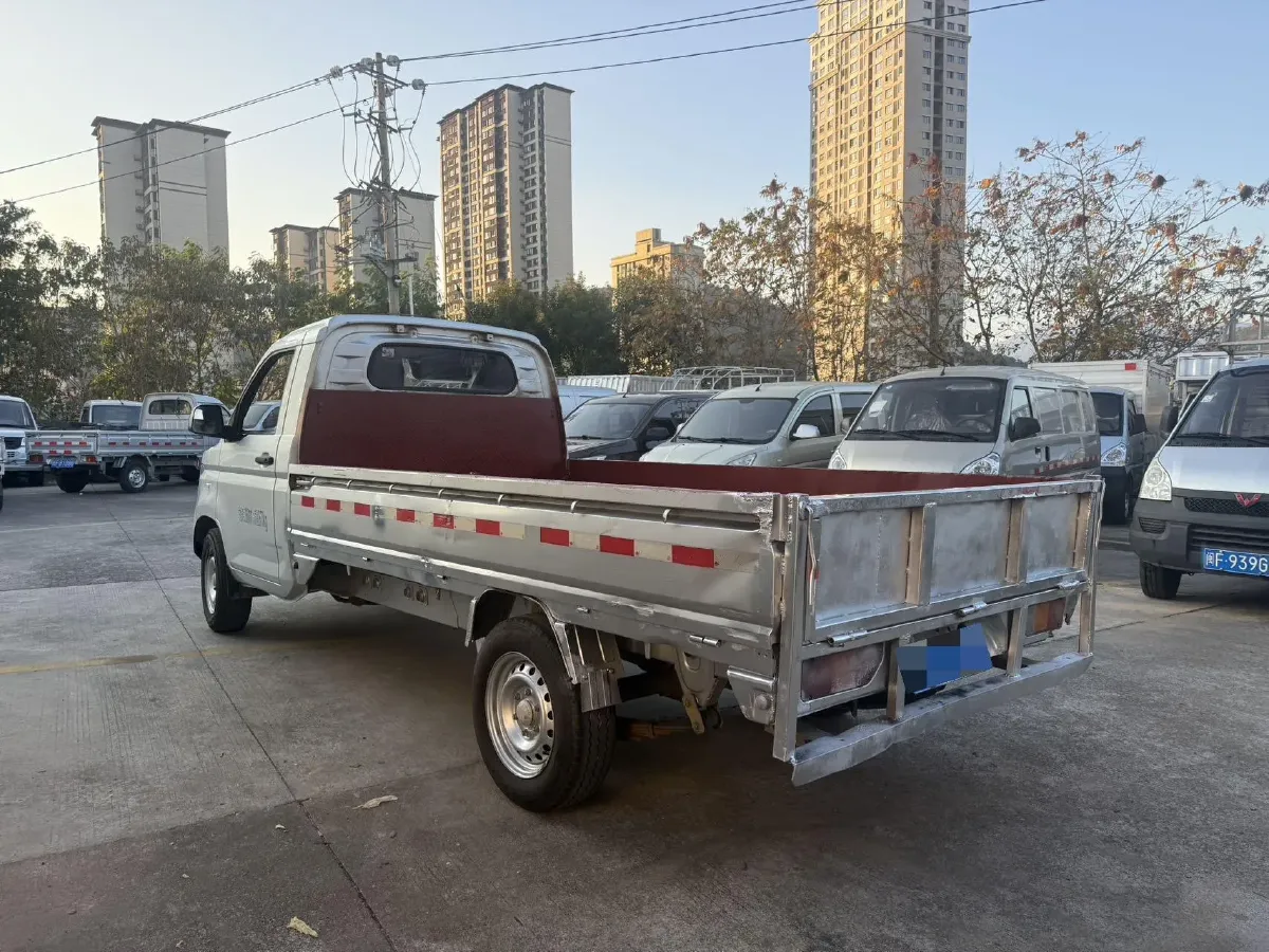 2021 WuLing RongGuang New Truck 1.8L 125HP L4 5MT,autocango,china used car exporter,china ev exporter,chinese used car exporter,chinese used ev exporter