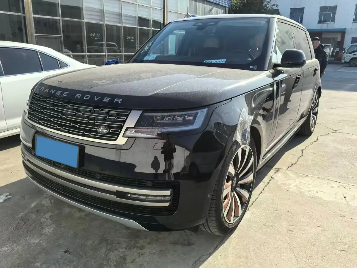 2025 Land Rover Range Rover 3.0T 400HP L6 8AT