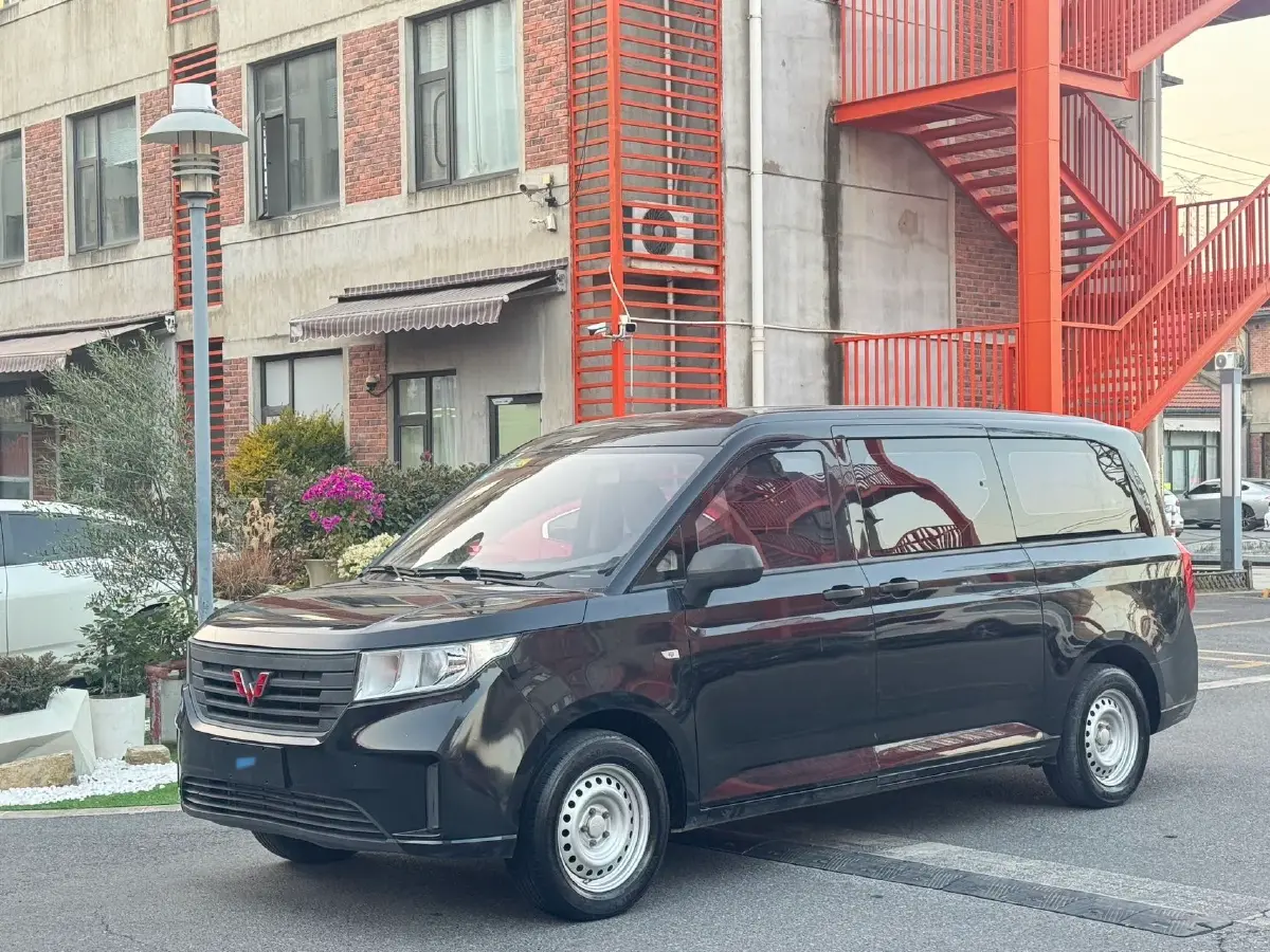 2021 WuLing ZhengChen 1.5T 147HP L4 6MT