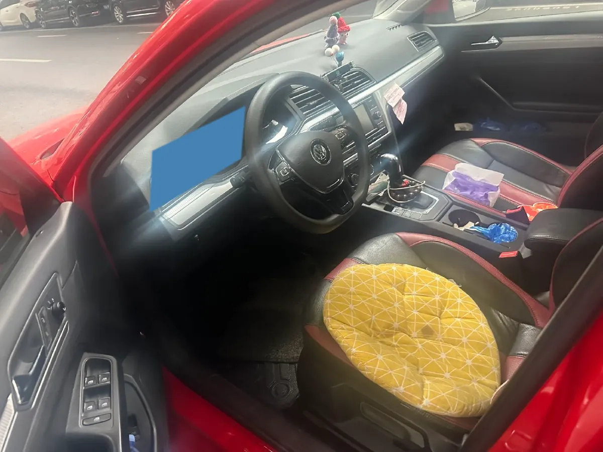 2019 Volkswagen T-Cross 1.4T 150HP L4 7DCT,autocango,china used car exporter,china ev exporter,chinese used car exporter,chinese used ev exporter