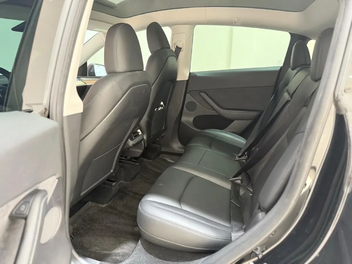 2022 BMW 3 Series 2.0T 184HP L4 8AT,autocango,china used car exporter,china ev exporter,chinese used car exporter,chinese used ev exporter