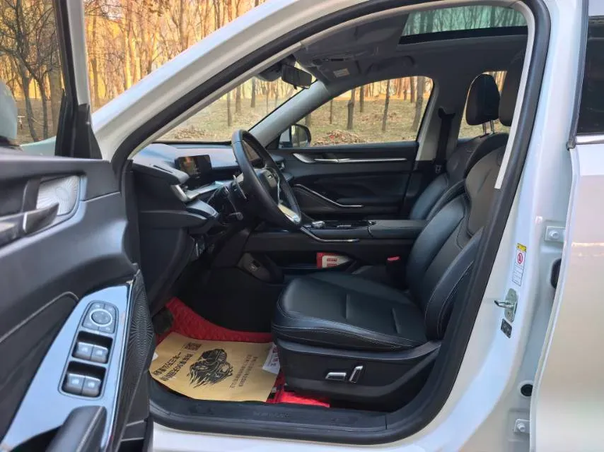 2021 Haval H6 2.0T 211HP L4 7DCT,autocango,china used car exporter,china ev exporter,chinese used car exporter,chinese used ev exporter