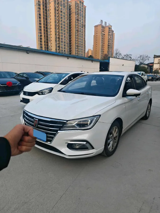 2020 Roewe i5 1.5L 120HP L4 CVT,autocango,china used car exporter,china ev exporter,chinese used car exporter,chinese used ev exporter