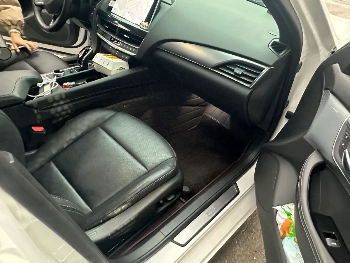 2023 Cadillac CT5 2.0T 237HP L4 10AT,autocango,china used car exporter,china ev exporter,chinese used car exporter,chinese used ev exporter