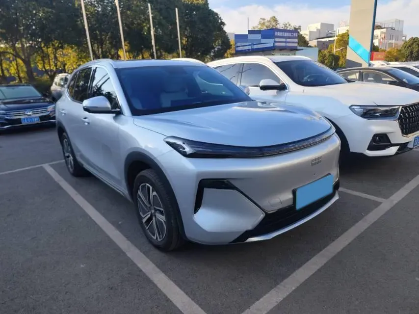 2025 LanDian E5 PLUS 1.5L 95HP L4 E-CVT PHEV 25KWH,autocango,china used car exporter,china ev exporter,chinese used car exporter,chinese used ev exporter