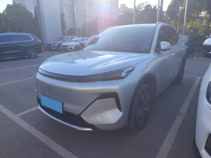 2025 LanDian E5 PLUS 1.5L 95HP L4 E-CVT PHEV 25KWH