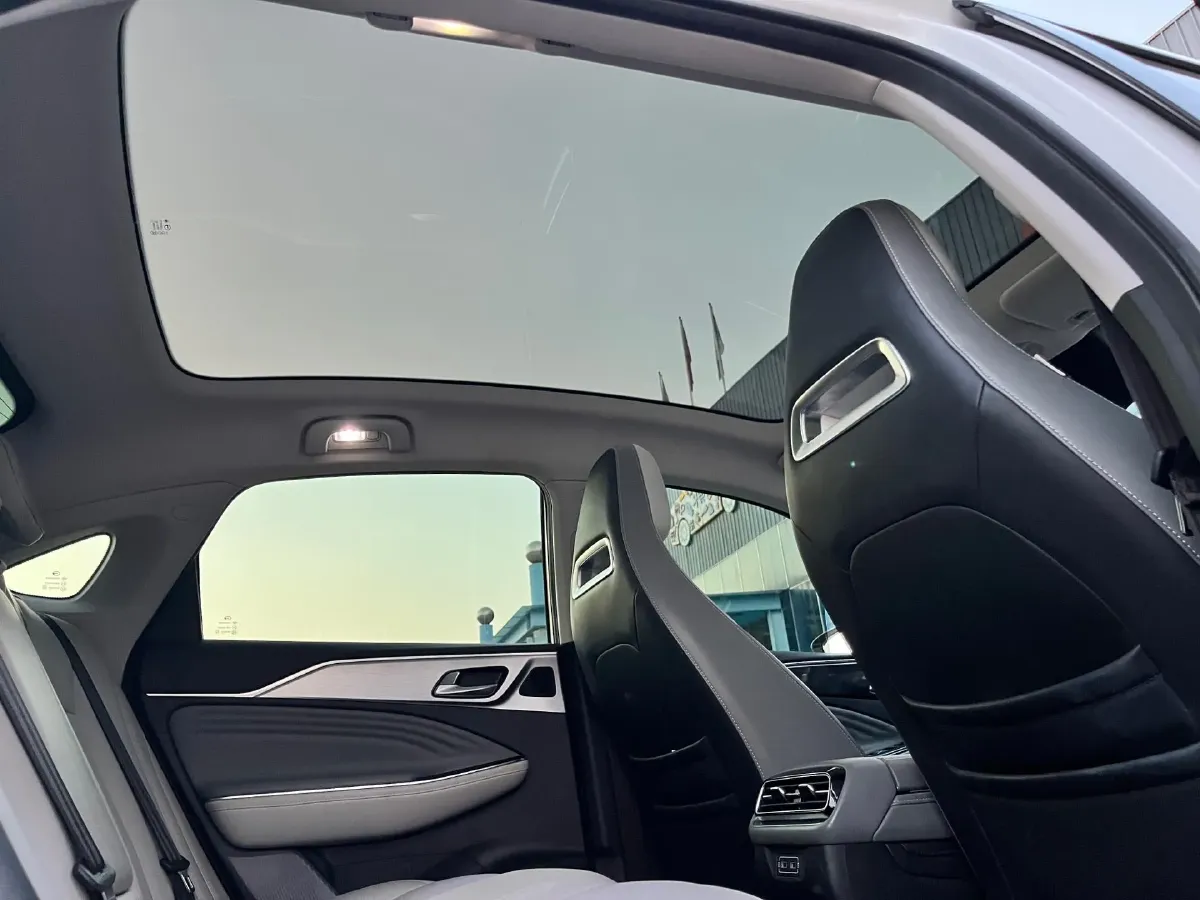 2022 ChangAn Oshan Z6 1.5T 170HP L4 6TCT PHEV 28.4KWH,autocango,china used car exporter,china ev exporter,chinese used car exporter,chinese used ev exporter