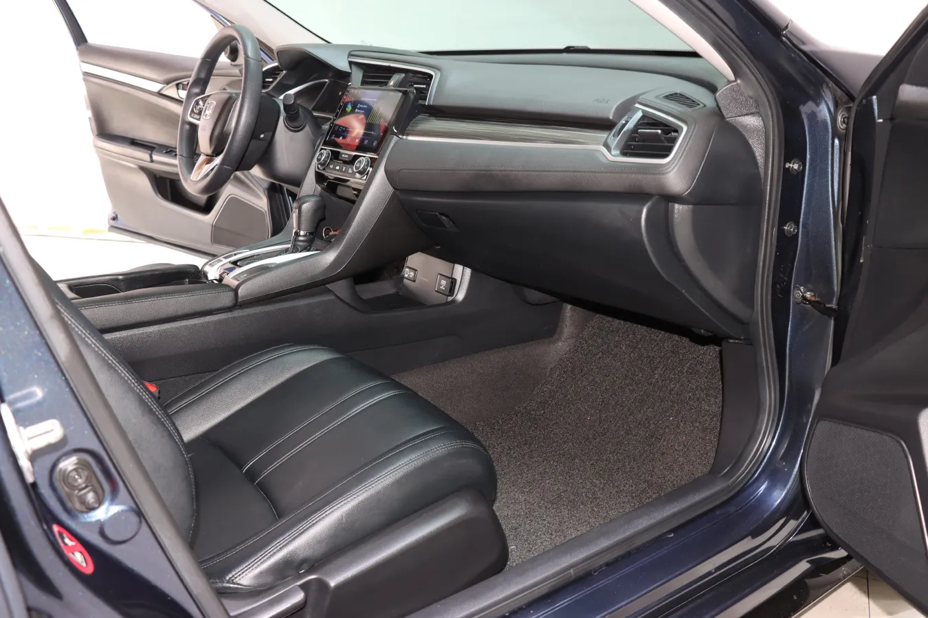 2019 Honda Civic 1.5T 177HP L4 CVT,autocango,china used car exporter,china ev exporter,chinese used car exporter,chinese used ev exporter