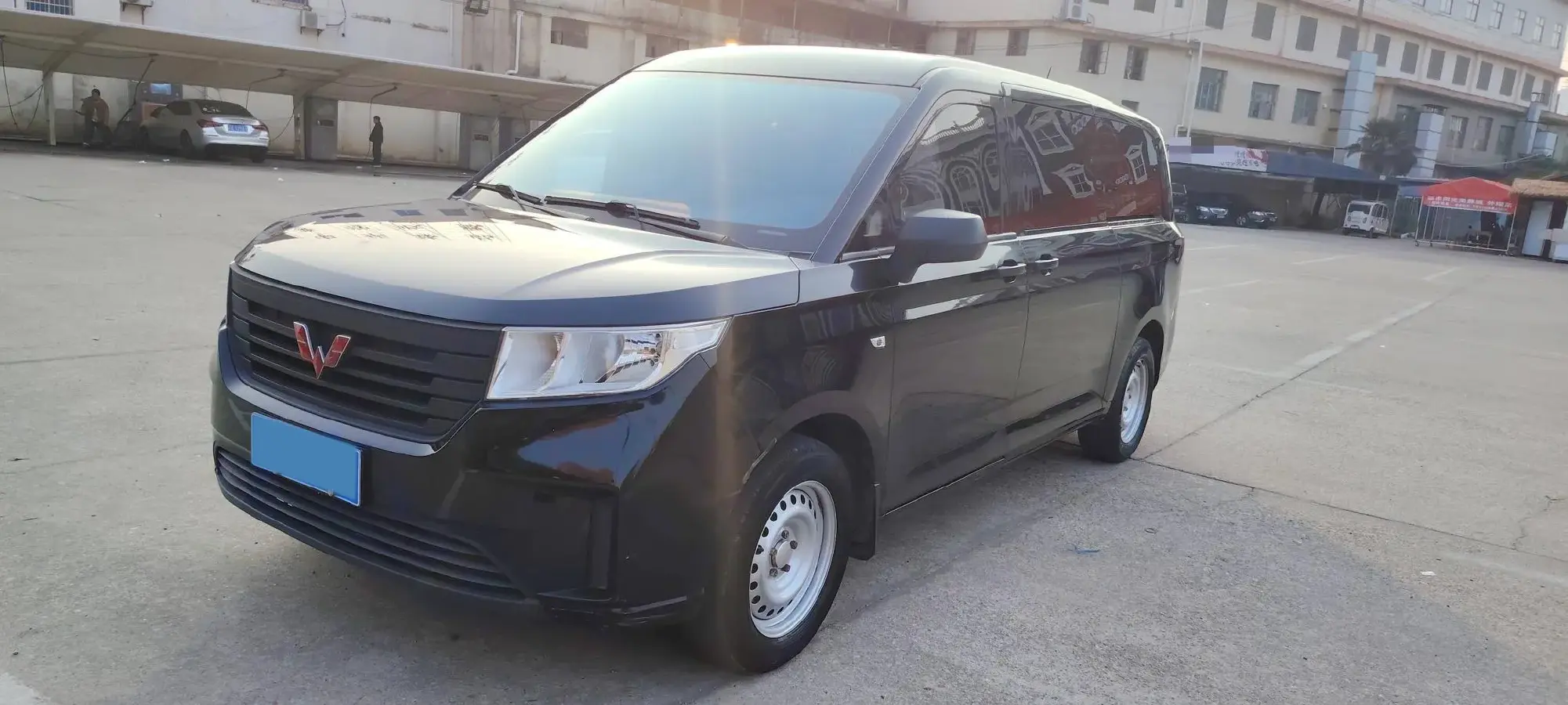2022 WuLing ZhengChen 2.0L 136HP L4 6MT
