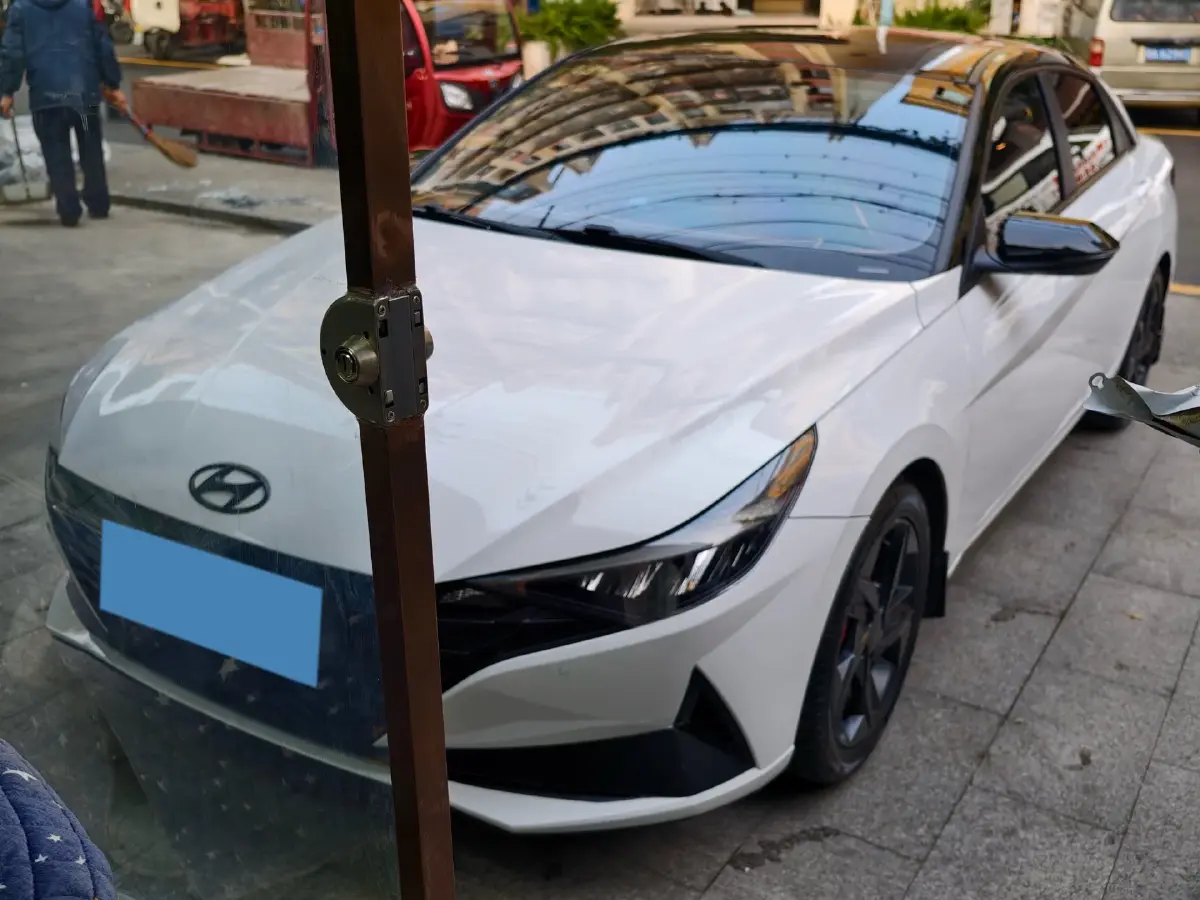 2022 Hyundai Elantra 1.5L 115HP L4 CVT