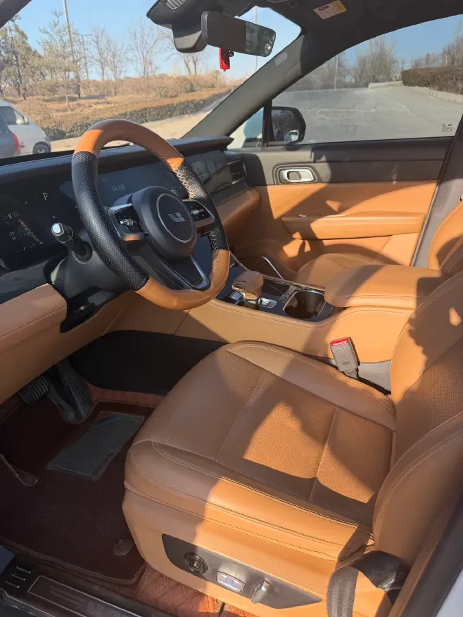 2021 Li ONE Range Extended 131HP REEV 40.5KWH,autocango,china used car exporter,china ev exporter,chinese used car exporter,chinese used ev exporter