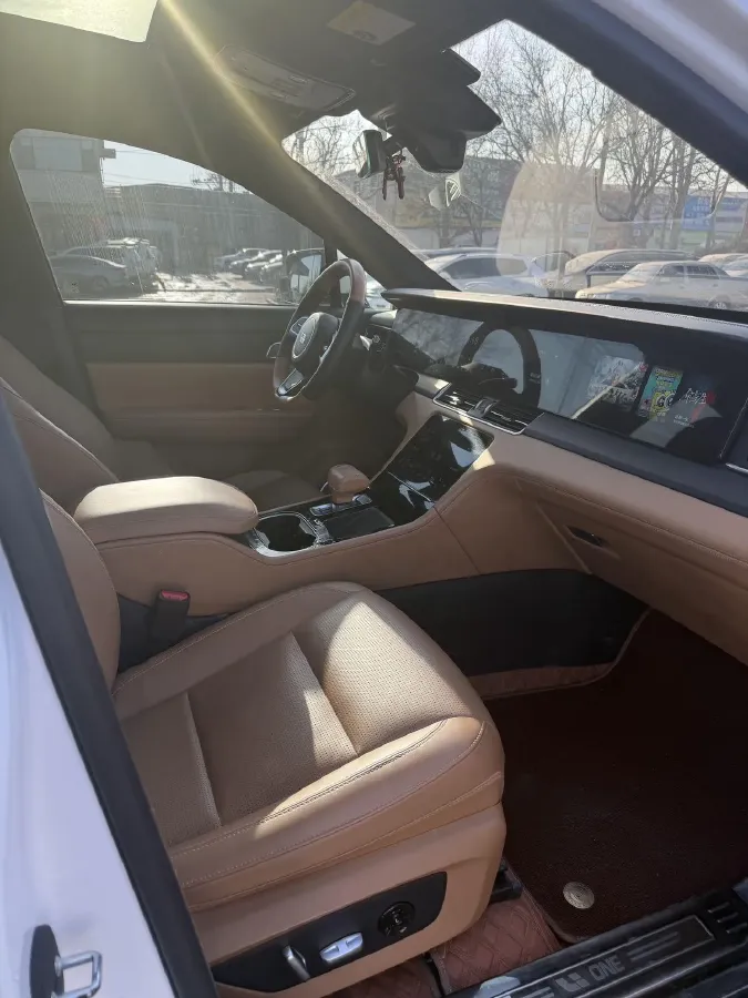 2021 Li ONE Range Extended 131HP REEV 40.5KWH,autocango,china used car exporter,china ev exporter,chinese used car exporter,chinese used ev exporter