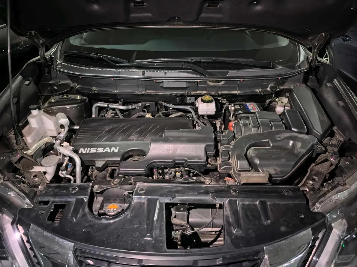 2023 Nissan X-Trail 2.0L 151HP L4 CVT,autocango,china used car exporter,china ev exporter,chinese used car exporter,chinese used ev exporter