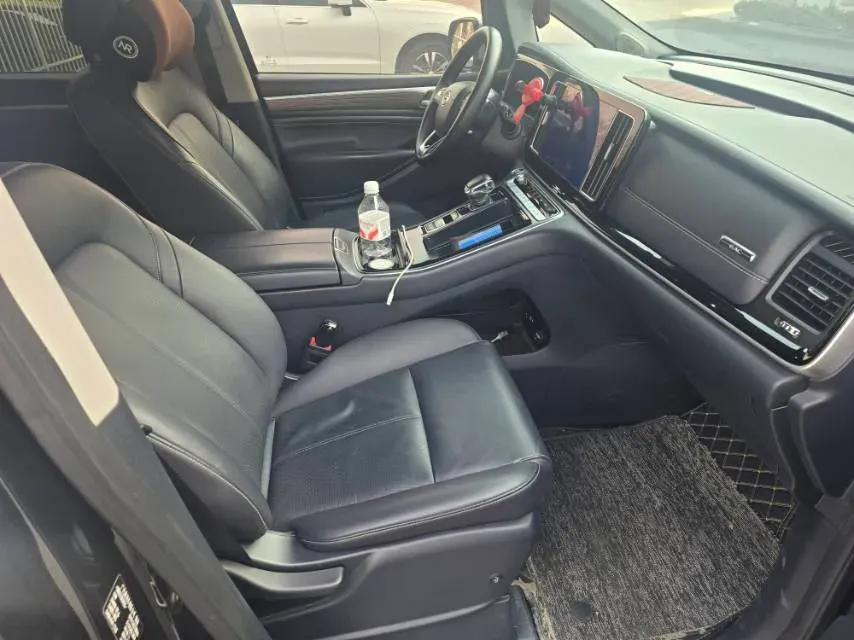 2021 GAC Trumpchi M8 2.0T 252HP L4 8AT,autocango,china used car exporter,china ev exporter,chinese used car exporter,chinese used ev exporter