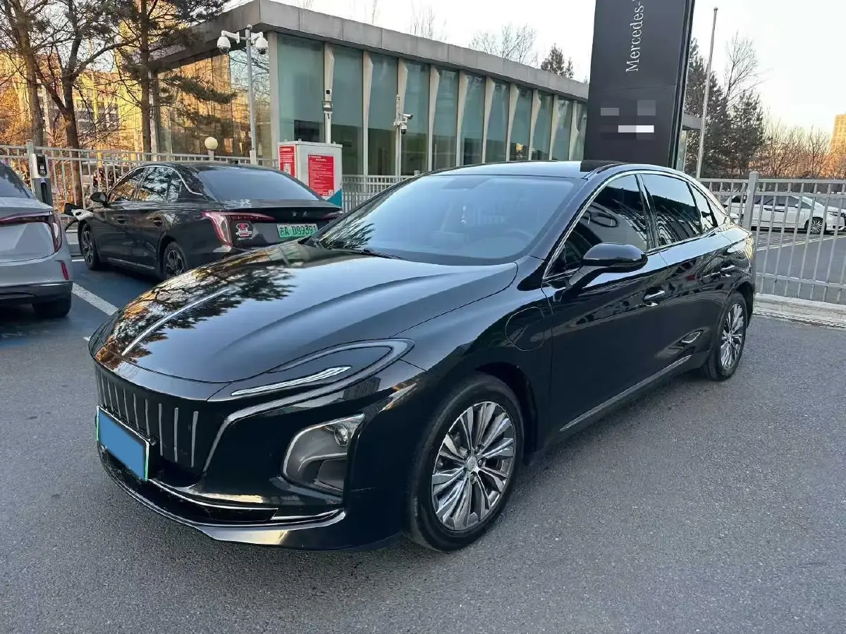2022 HongQi E-QM5 BEV 54KWH