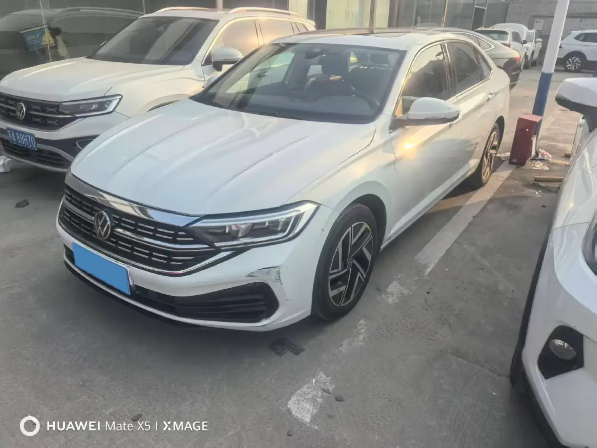 2023 Volkswagen Sagitar 1.2T 116HP L4 7DCT