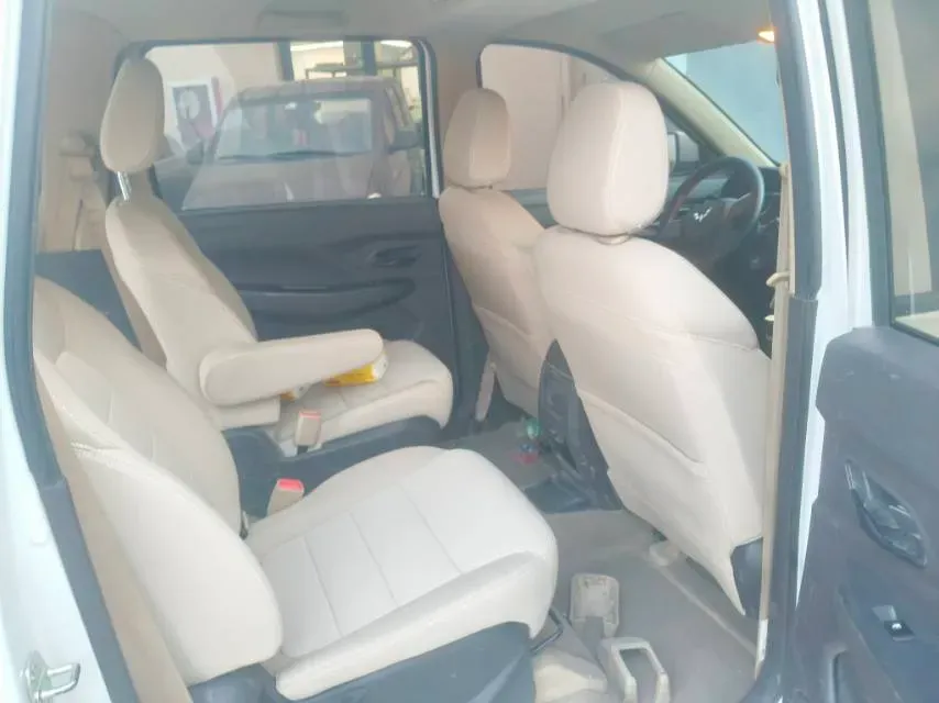 2019 WuLing HongGuang 1.5L 99HP L4 6MT,autocango,china used car exporter,china ev exporter,chinese used car exporter,chinese used ev exporter