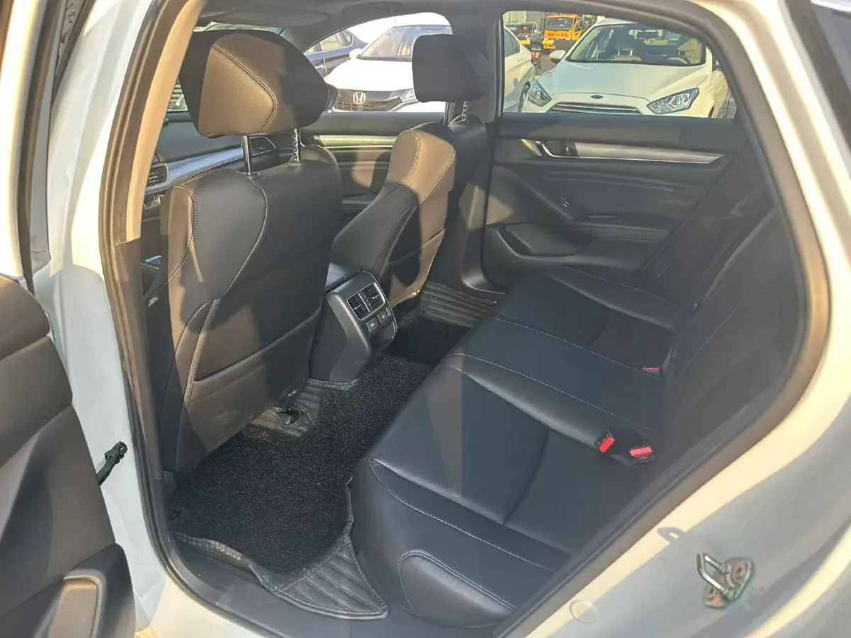 2022 Honda Accord 2.0L 146HP L4 E-CVT Hybrid,autocango,china used car exporter,china ev exporter,chinese used car exporter,chinese used ev exporter