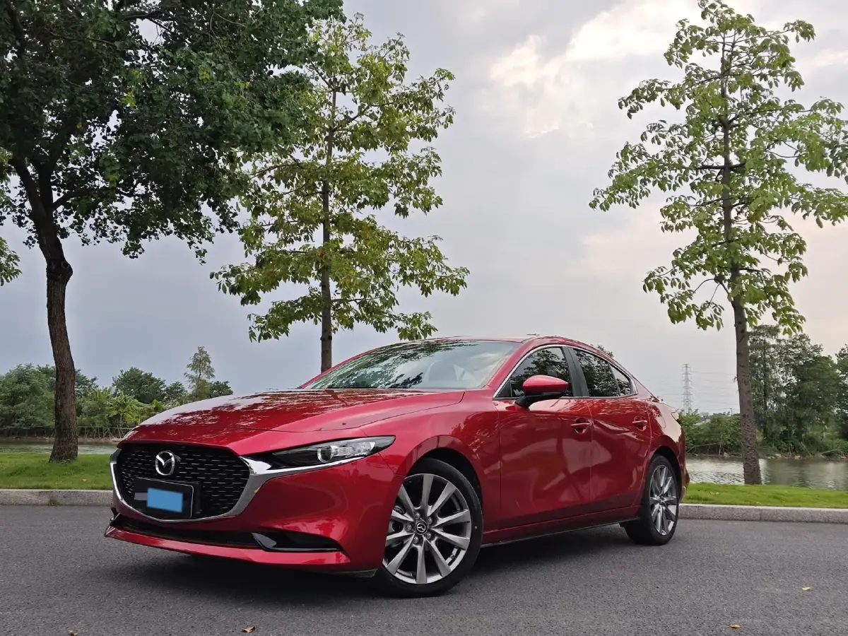 2020 Mazda 3 Axela 2.0L 158HP L4 6AT