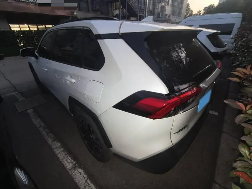 2021 Toyota RAV4 2.0L 171HP L4 CVT,autocango,china used car exporter,china ev exporter,chinese used car exporter,chinese used ev exporter