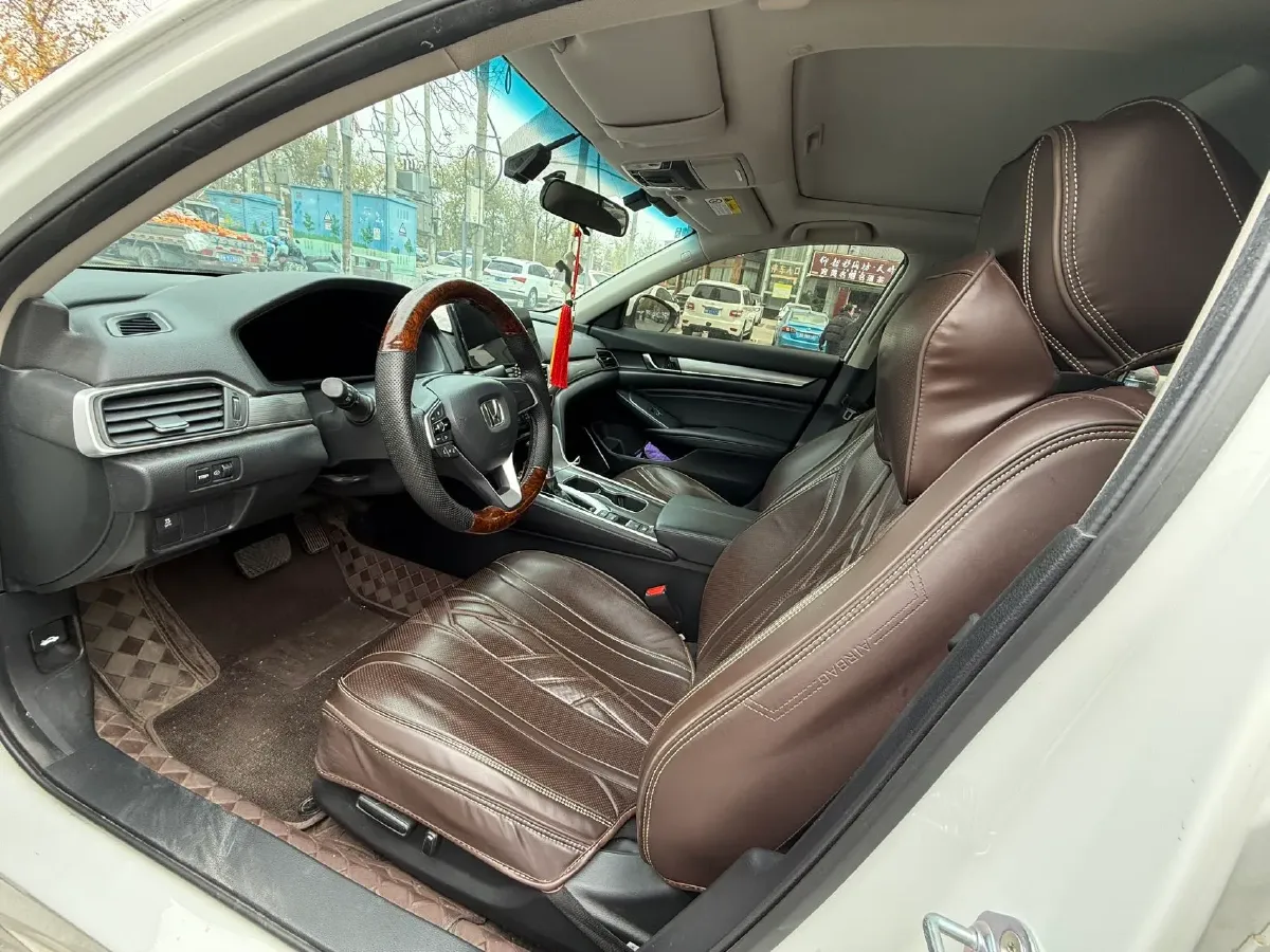 2022 Honda Accord 1.5T 194HP L4 CVT,autocango,china used car exporter,china ev exporter,chinese used car exporter,chinese used ev exporter