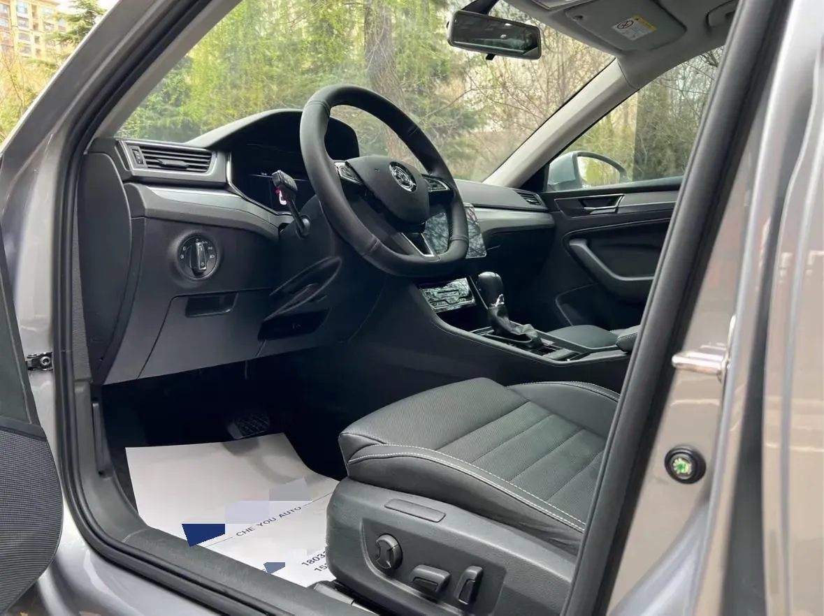 2021 Skoda Superb 1.4T 150HP L4 7DCT,autocango,china used car exporter,china ev exporter,chinese used car exporter,chinese used ev exporter