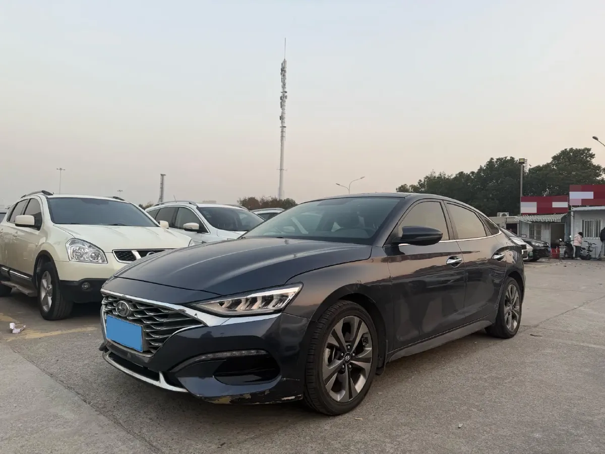 2019 Hyundai La Festa 1.6T 204HP L4 7DCT,autocango,china used car exporter,china ev exporter,chinese used car exporter,chinese used ev exporter