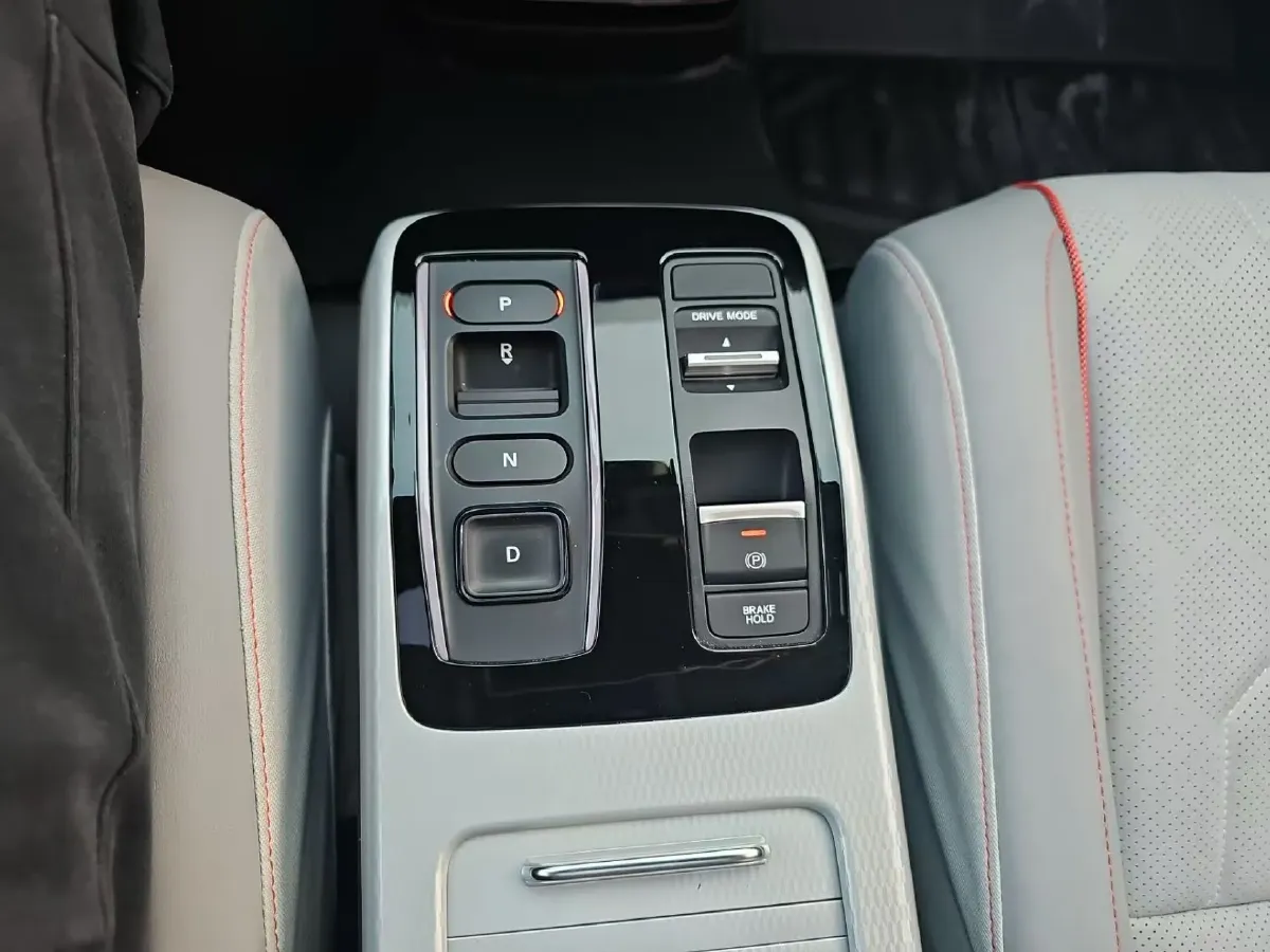 2024 Honda e:NS2 BEV 68.8KWH,autocango,china used car exporter,china ev exporter,chinese used car exporter,chinese used ev exporter