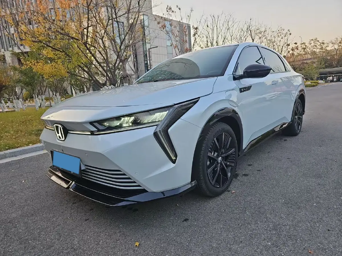 2024 Honda e:NS2 BEV 68.8KWH