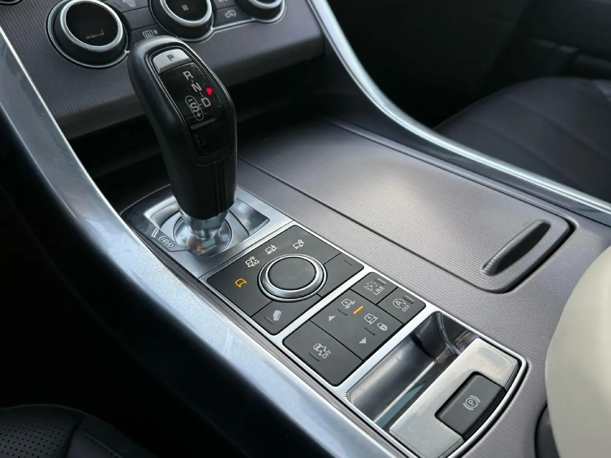 2017 Land Rover Range Rover Sport 3.0T 381HP V6 8AT,autocango,china used car exporter,china ev exporter,chinese used car exporter,chinese used ev exporter