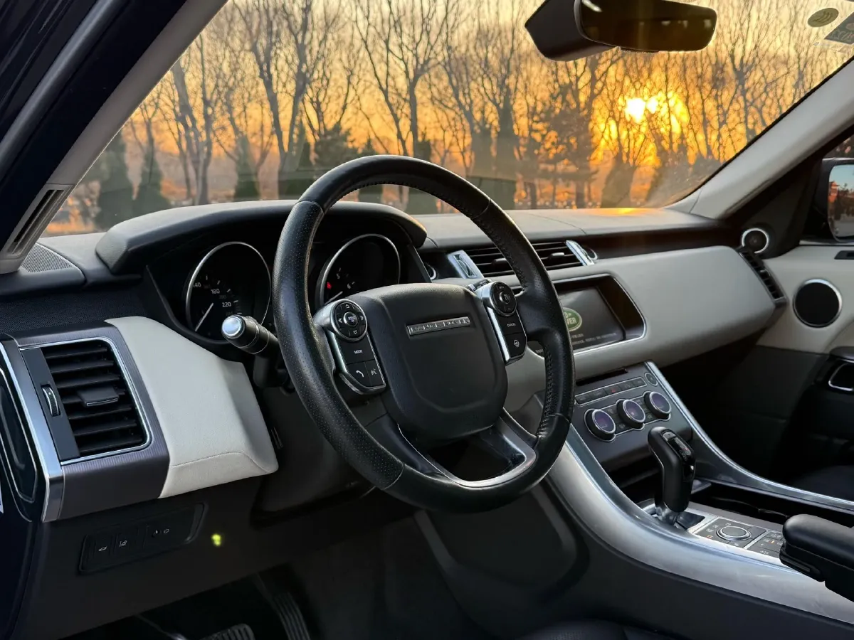 2017 Land Rover Range Rover Sport 3.0T 381HP V6 8AT,autocango,china used car exporter,china ev exporter,chinese used car exporter,chinese used ev exporter