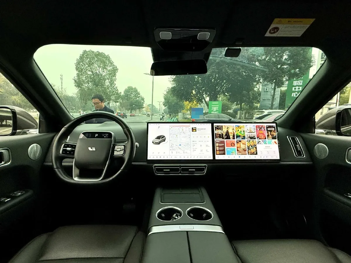 2023 Li L8 Range Extended 154HP REEV 40.9KWH,autocango,china used car exporter,china ev exporter,chinese used car exporter,chinese used ev exporter