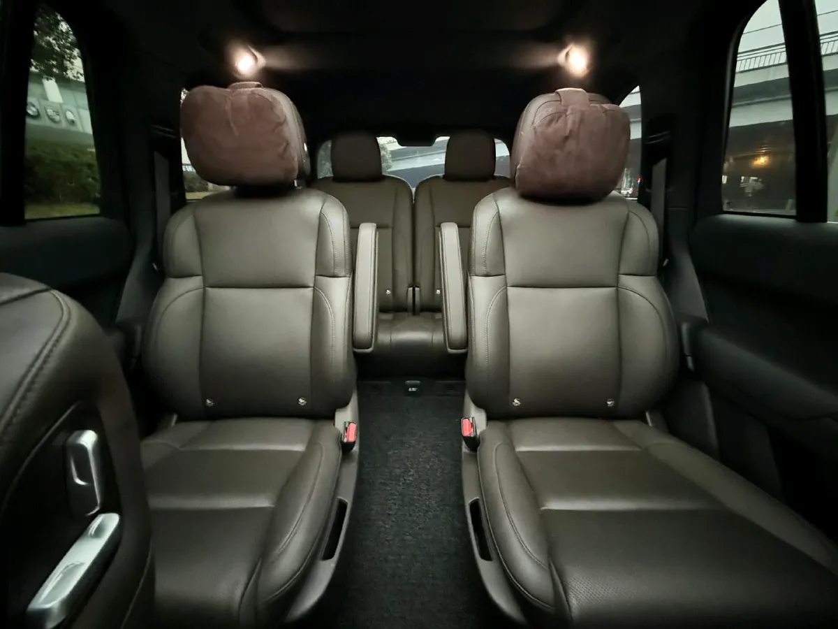 2023 Li L8 Range Extended 154HP REEV 40.9KWH,autocango,china used car exporter,china ev exporter,chinese used car exporter,chinese used ev exporter