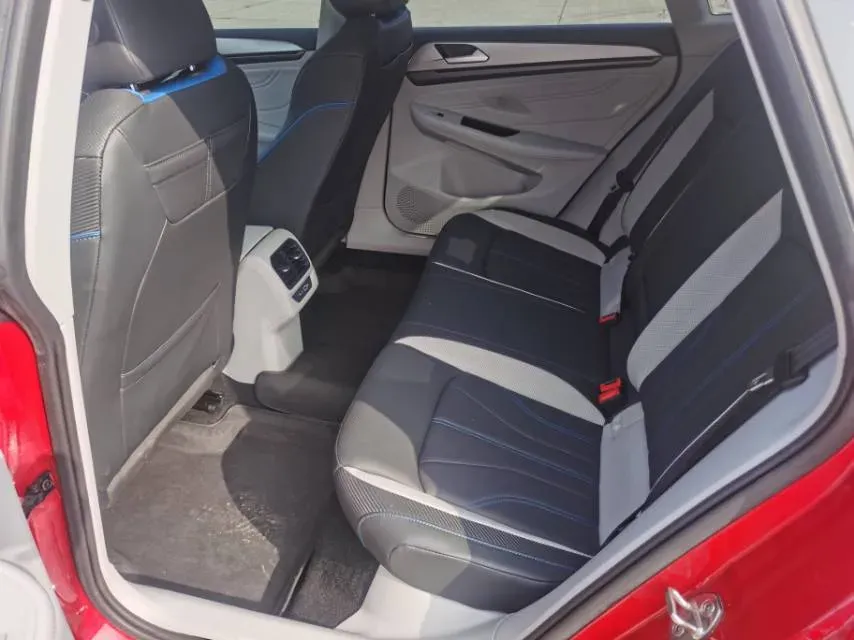 2022 Skoda Superb 2.0T 186HP L4 7DCT,autocango,china used car exporter,china ev exporter,chinese used car exporter,chinese used ev exporter