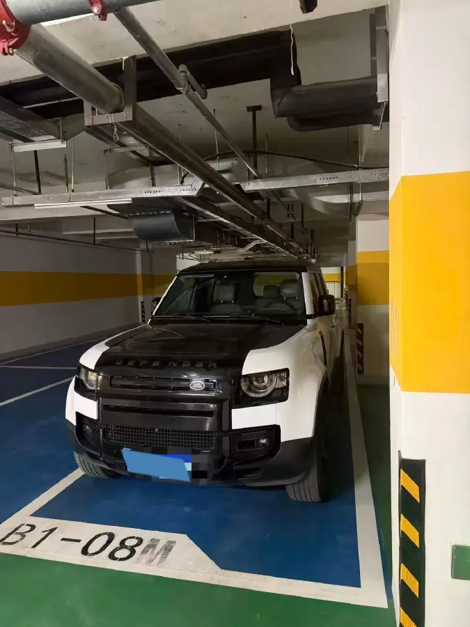 2020 Land Rover Defender 3.0T 400HP L6 8AT,autocango,china used car exporter,china ev exporter,chinese used car exporter,chinese used ev exporter