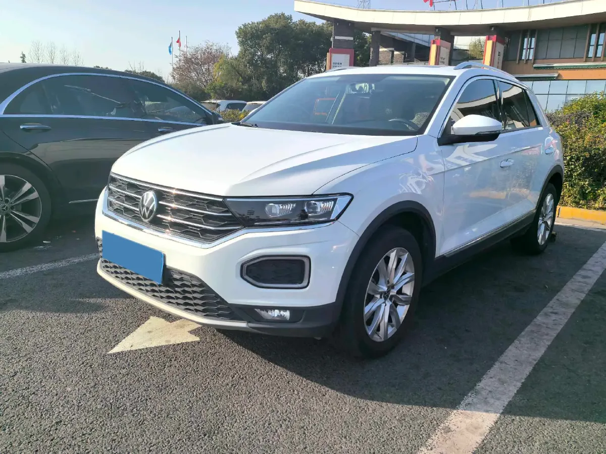2021 Volkswagen T-Roc 1.4T 150HP L4 7DCT,autocango,china used car exporter,china ev exporter,chinese used car exporter,chinese used ev exporter