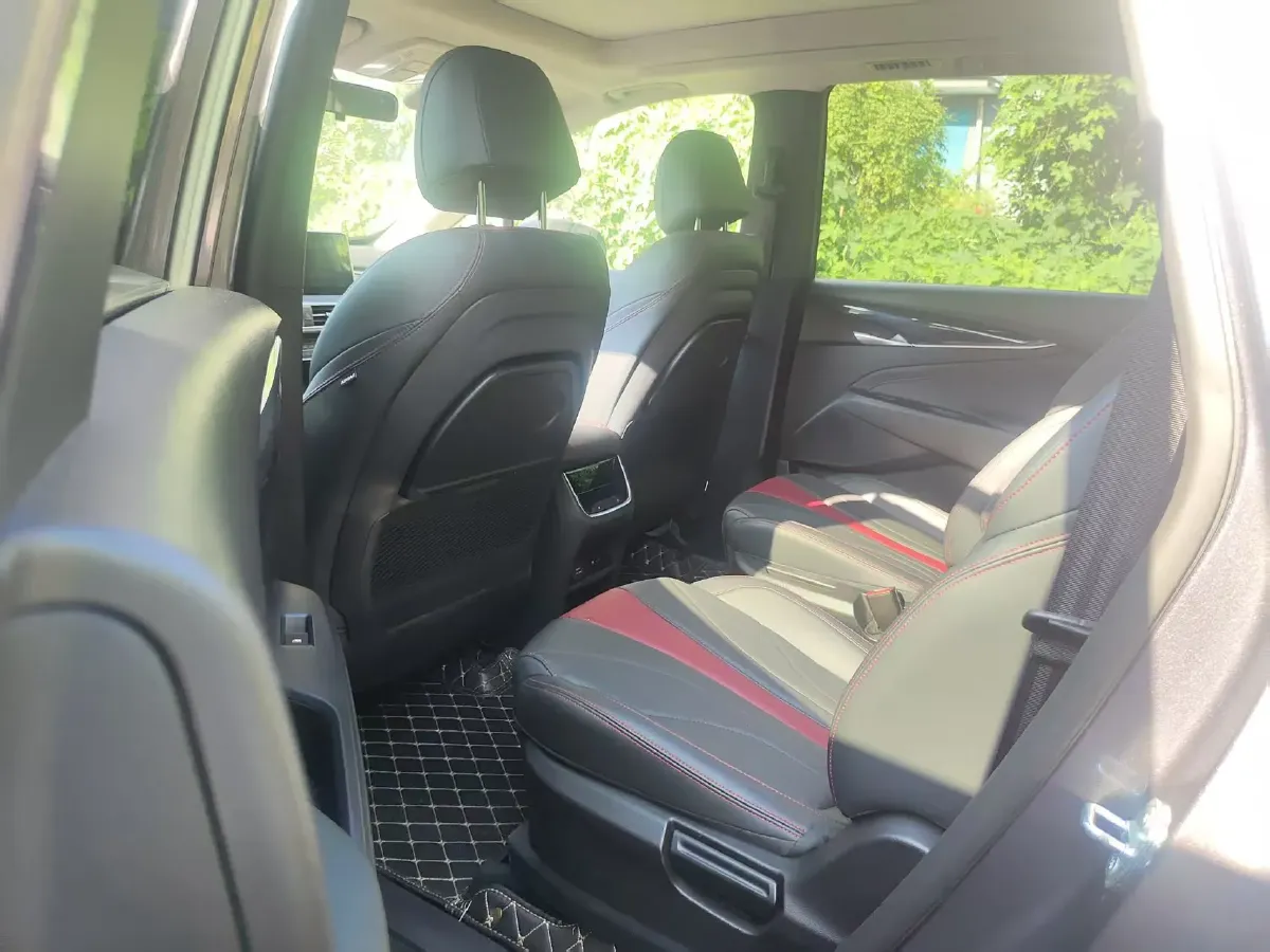 2020 MAXUS Euniq 5 BEV 61.1KWH,autocango,china used car exporter,china ev exporter,chinese used car exporter,chinese used ev exporter