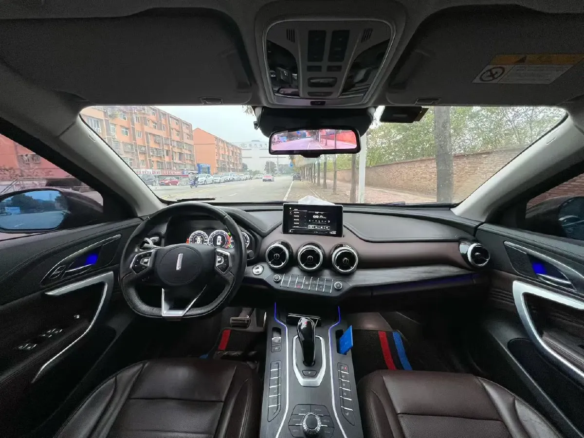 2019 WEY VV7 2.0T 227HP L4 7DCT,autocango,china used car exporter,china ev exporter,chinese used car exporter,chinese used ev exporter