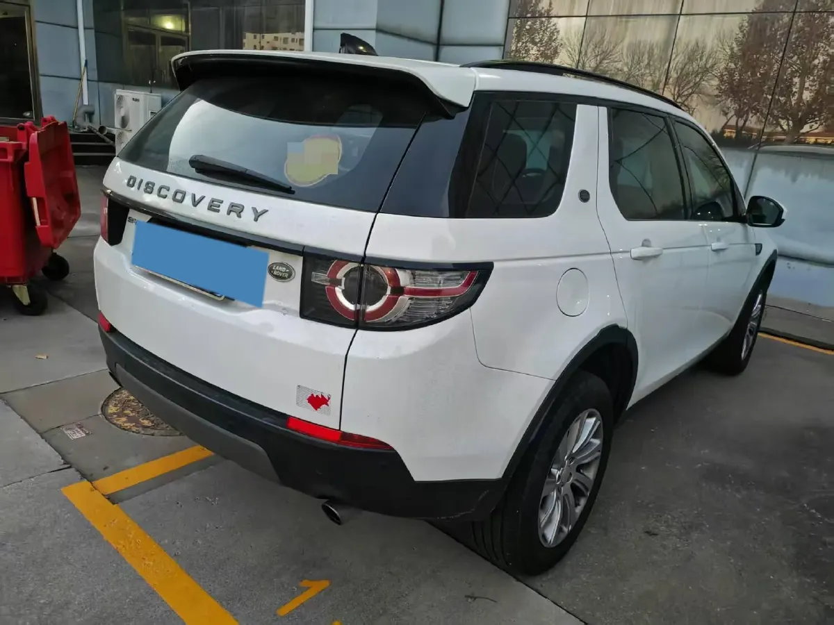 2018 Land Rover Discovery Sport 2.0T 241HP L4 9AT,autocango,china used car exporter,china ev exporter,chinese used car exporter,chinese used ev exporter