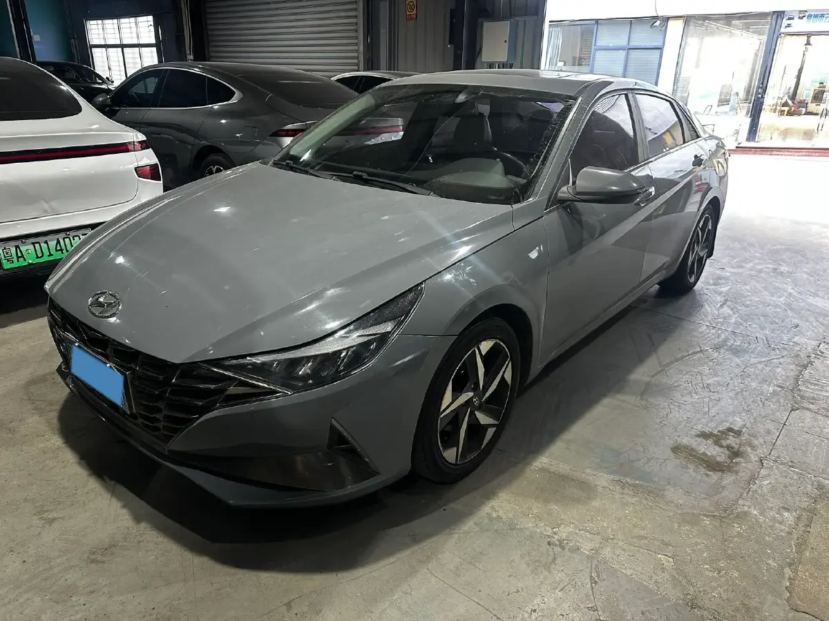 2021 Hyundai Elantra 1.5L 115HP L4 CVT