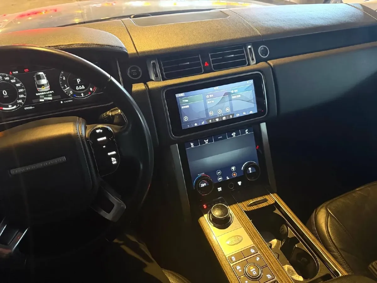 2018 Land Rover Range Rover 3.0T 340HP V6 8AT,autocango,china used car exporter,china ev exporter,chinese used car exporter,chinese used ev exporter