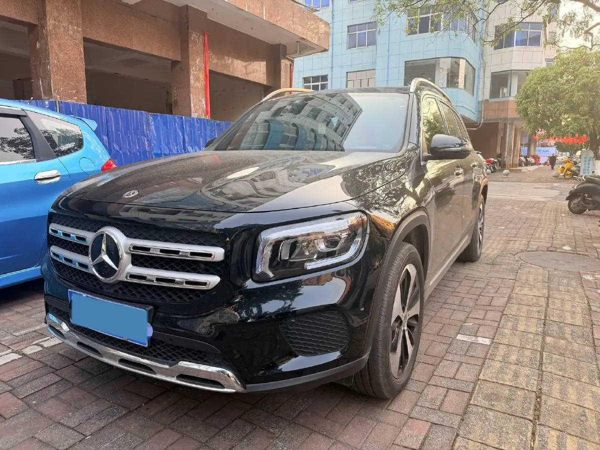 2023 Mercedes-Benz GLB Class 2.0T 190HP L4 8DCT
